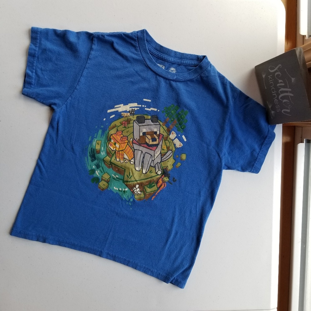 Mojang Minecraft tshirt 6/8
